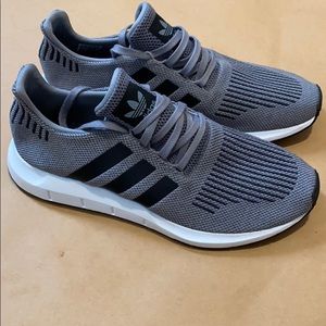 Adidas men’s athletic shoe